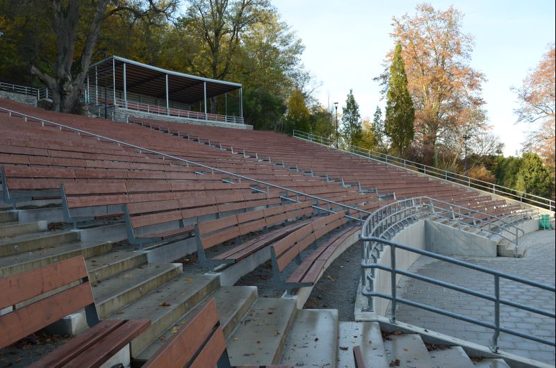 Rekonstrukce laviček Letního kina v Boskovicích