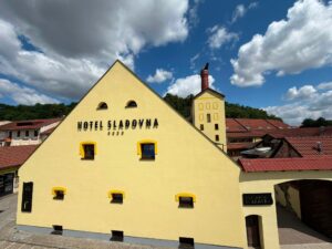 Renovace exteriéru Hotelu Sladovna v Černé Hoře